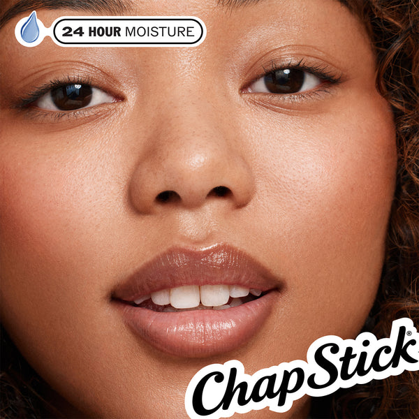 Glossy lips with ChapStick Classic Vanilla branding, 24-hour moisture look